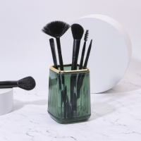 Органайзер - подставка для хранения маникюрных/косметических принадлежностей «GREEN», 11 × 8,2 × 8,2 см, цвет полупрозрачный/зелёный/золотистый Органайзер - подставка для хранения маникюрных/косметических принадлежностей «GREEN», 11 × 8,2 × 8,2 см, цвет полупрозрачный/зелёный/золотистый