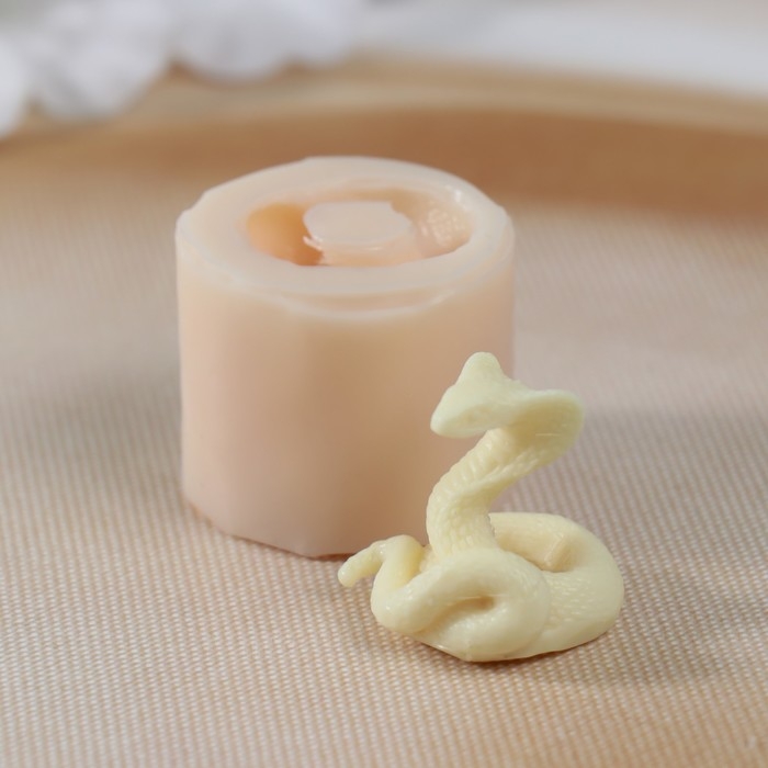 Новогодний молд силиконовый Новогодний молд силиконовый "Кобра" Силикон 2,5х2,4х2,5 см