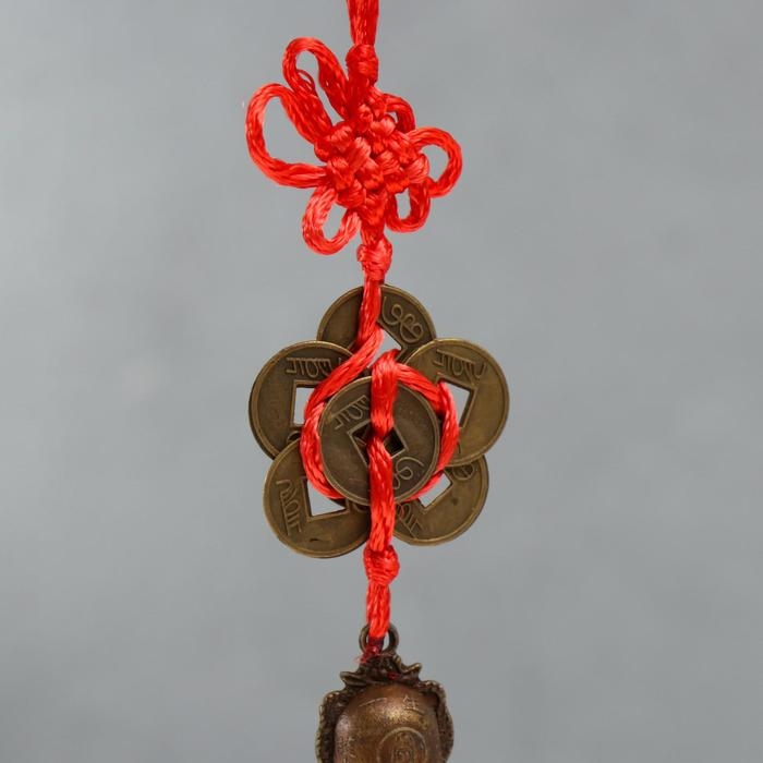 Колокольчик и 7 монет бронза d=2,4 см Колокольчик и 7 монет бронза d=2,4 см