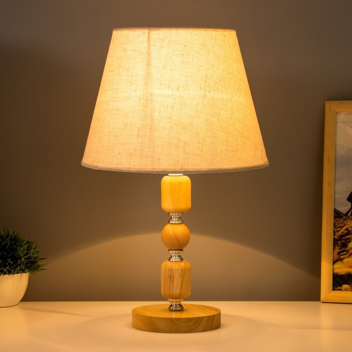 Настольная лампа "Лигнум" E27 40Вт светлое дерево 25х25х37,5 см RISALUX