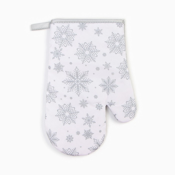 Новый год.Варежка Доляна Снежинки серебро 26*16 см, 100% п/э Новый год.Варежка Доляна Снежинки серебро 26*16 см, 100% п/э