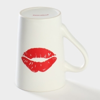 Кружка фарфоровая Доляна &laquo;Поцелуй&raquo;, 380 мл, цвет белый