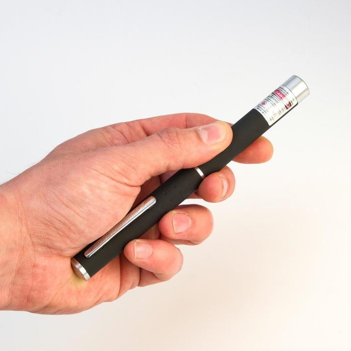 Лазерная указка, дальность 1000 м, 532 нм, 2 ААА, 15 х 1.5 см, зеленый луч Лазерная указка, дальность 1000 м, 532 нм, 2 ААА, 15 х 1.5 см, зеленый луч