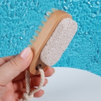 Пемза для педикюра с щёткой, с подвесом, натуральная щетина, 9,5 × 4 см, в коробке, цвет бежевый Пемза для педикюра с щёткой, с подвесом, натуральная щетина, 9,5 × 4 см, в коробке, цвет бежевый