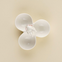 Менажница керамическая SL Home &laquo;Кролик&raquo;, 3 ячейки, 30 мл, 11,5&times;9,5 см, цвет белый