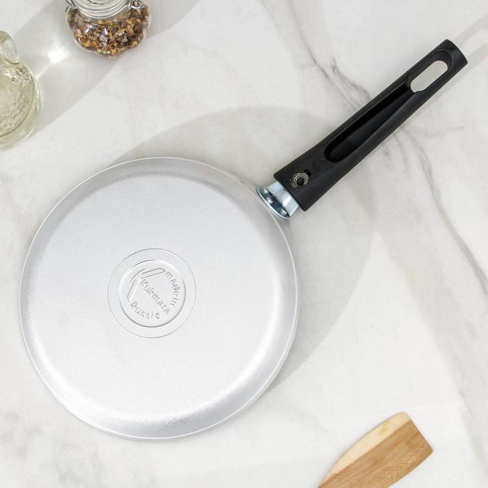 Сковорода блинная алюминиевая, d=20 см, пластиковая ручка Сковорода блинная алюминиевая, d=20 см, пластиковая ручка