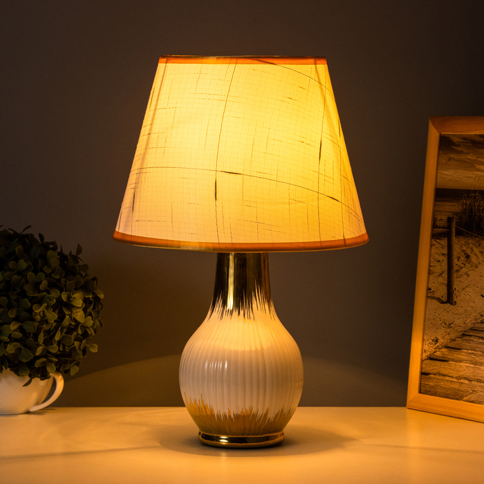 Настольная лампа 16688/1 E27 40Вт золото 29х29х50 см RISALUX