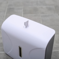 Диспенсер для бумажных полотенец в листах, пластик, 21,5&times;9&times;26,5 см, цвет белый