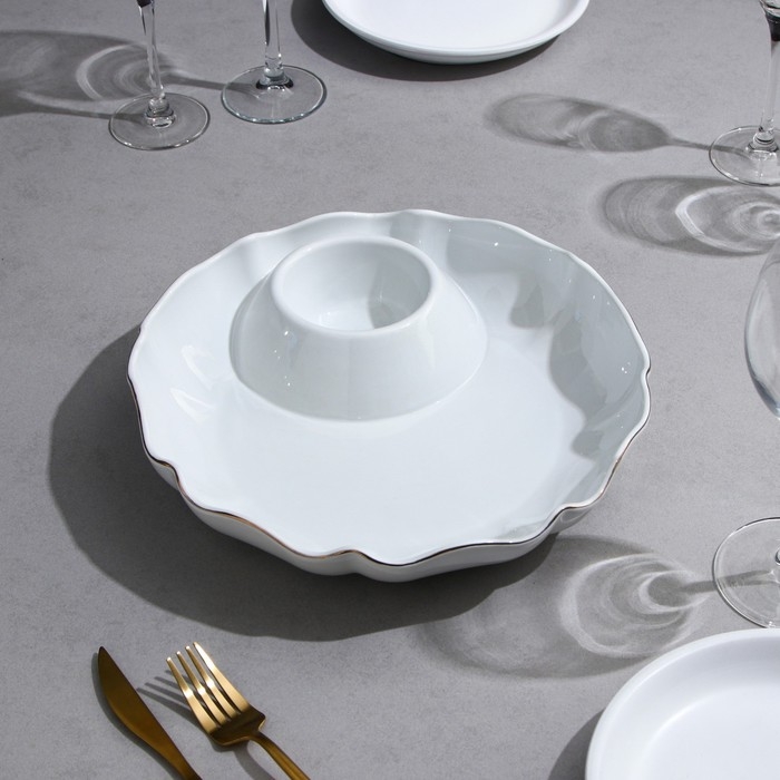 Блюдо для закусок, 2 л, золотая обводка, фарфор, Иран Блюдо для закусок, 2 л, золотая обводка, фарфор, Иран