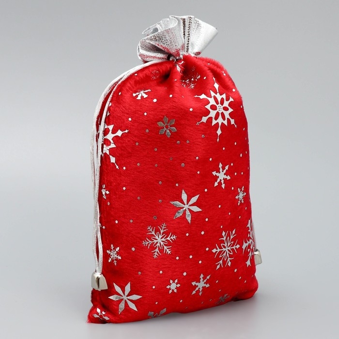 Мешочек подарочный плюш &laquo;Спешу поздравить&raquo;, снежинки, тиснение, 16 х 24 см +/- 1.5 см, Новый год