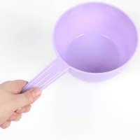 Ковш пластиковый для купания и мытья головы, детский банный ковшик, 1л., цвет лаванда Ковш пластиковый для купания и мытья головы, детский банный ковшик, 1л., цвет лаванда