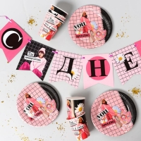 Набор бумажной посуды одноразовый Ты лучшая&raquo;, 6 тарелок, 6 стаканов, 1 гирлянда