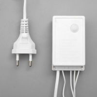 Гирлянда &laquo;Бахрома&raquo; 4 &times; 0.6 м, IP44, белая нить, 180 LED, свечение фиолетовое, 8 режимов, 220 В