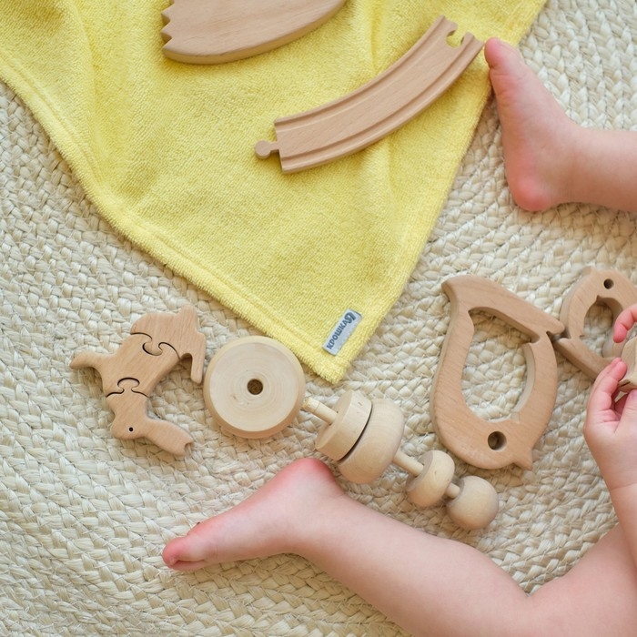 Полотенце уголок махровое Крошка Я 85х85 см, цвет светло-жёлтый, 100% хлопок, 320 г/м