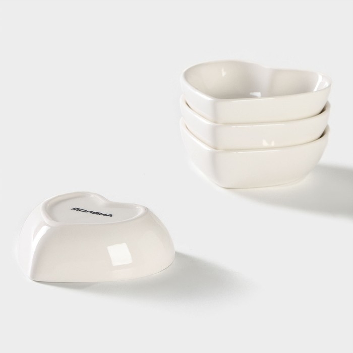 Набор соусников керамических Доляна «Сердце», 12,5×11,5 см, 4 предмета: 50 мл, цвет белый Набор соусников керамических Доляна «Сердце», 12,5×11,5 см, 4 предмета: 50 мл, цвет белый
