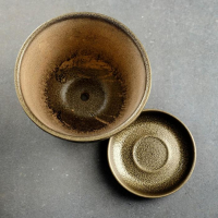 Горшок цветочный "Золото" с поддоном, 1,8л Горшок цветочный "Золото" с поддоном, 1,8л