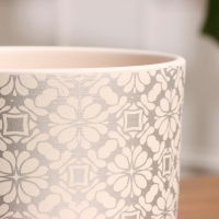 Горшок цветочный Гипюр белый бук №2, 1,6 л, d - 15,2 см