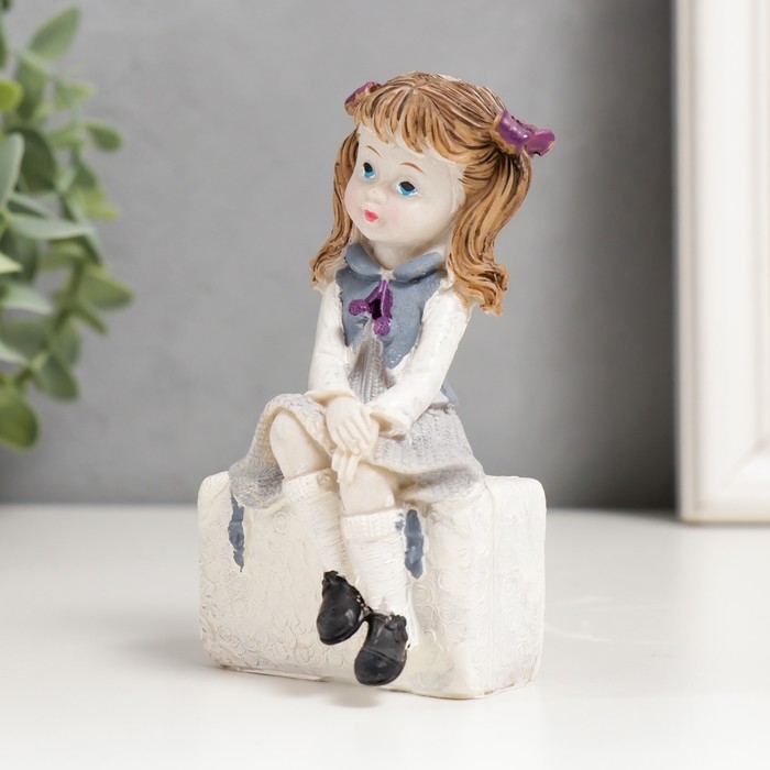 Сувенир полистоун Сувенир полистоун "Малышка на чемодане" МИКС 10,5х5,5х6 см