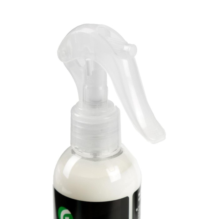 Полироль пластика Grass Polyrol Matte матовый, спрей, виноград, 250 мл Полироль пластика Grass Polyrol Matte матовый, спрей, виноград, 250 мл