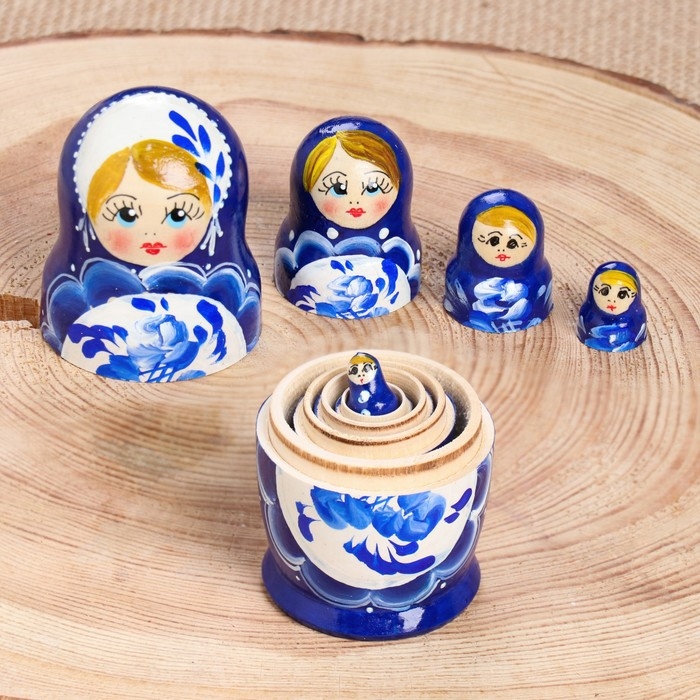 Матрёшка &laquo;Поднос гжель&raquo;, синее платье, 5 кукольная, 10 см