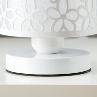 Лампа настольная "Цветы" 1xE27 40Вт белый 14,5х14,5х19,5 см RISALUX Лампа настольная "Цветы" 1xE27 40Вт белый 14,5х14,5х19,5 см RISALUX