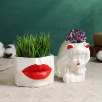 Набор кашпо "Губы и девушка" 2 шт, перламутр с красным, 15см Набор кашпо "Губы и девушка" 2 шт, перламутр с красным, 15см