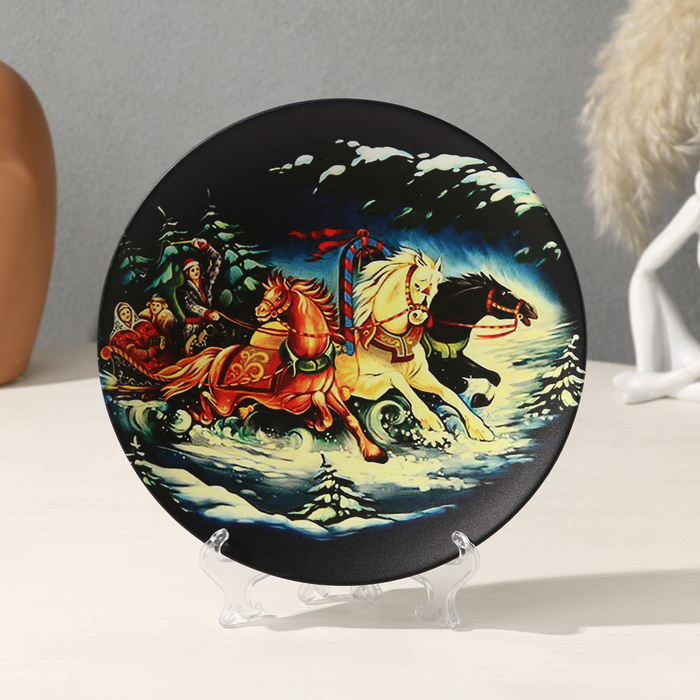 Тарелка декоративная &laquo;Тройка&raquo;, D = 19,5 см