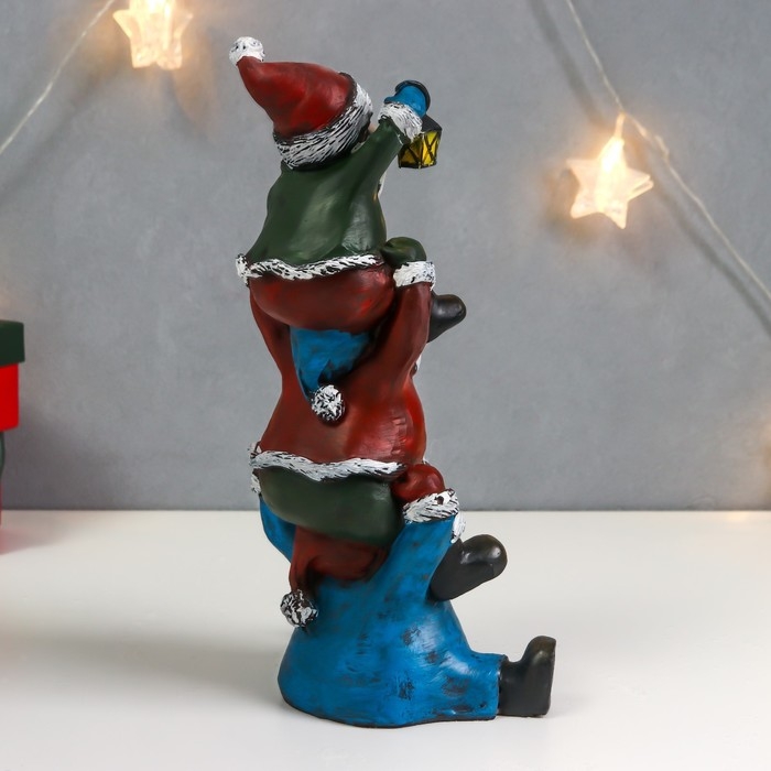 Сувенир полистоун свет "Дедушки с фонариками - куча мала" 29,5х14,5х11,5 см