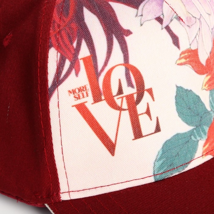 Кепка женская LOVE, цвет красный, р-р 56 Кепка женская LOVE, цвет красный, р-р 56