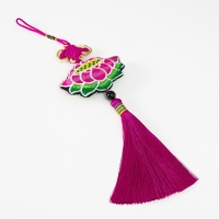 Подвеска текстиль "Лотос" ярко-розовая 2х10х29 см Подвеска текстиль "Лотос" ярко-розовая 2х10х29 см