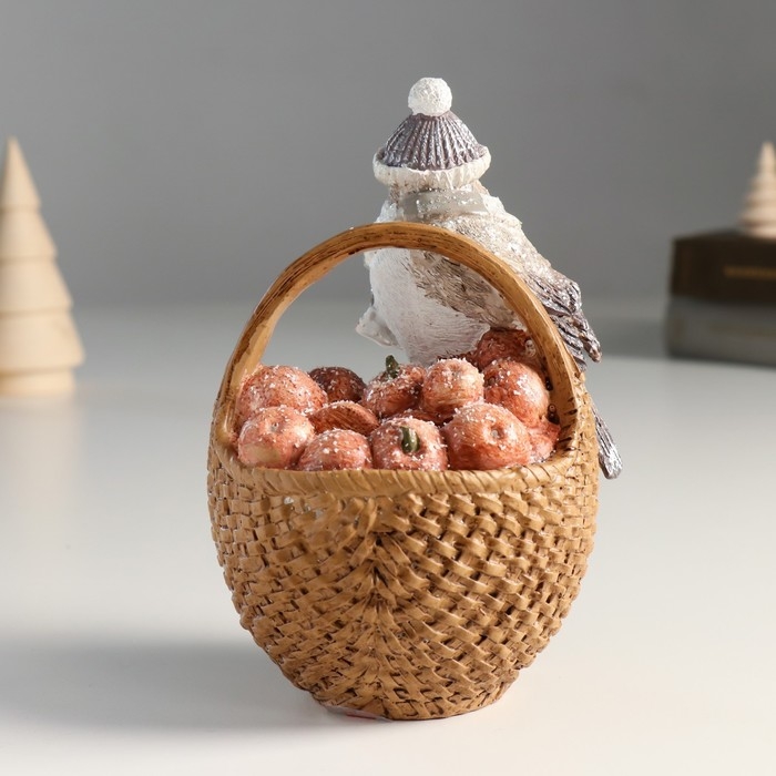 Копилка полистоун Копилка полистоун "Воробышек в шарфе и шапке, на корзине с яблоками" 11х10,5х15,5 см