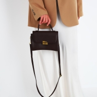 Сумка-мессенджер на магните, цвет коричневый