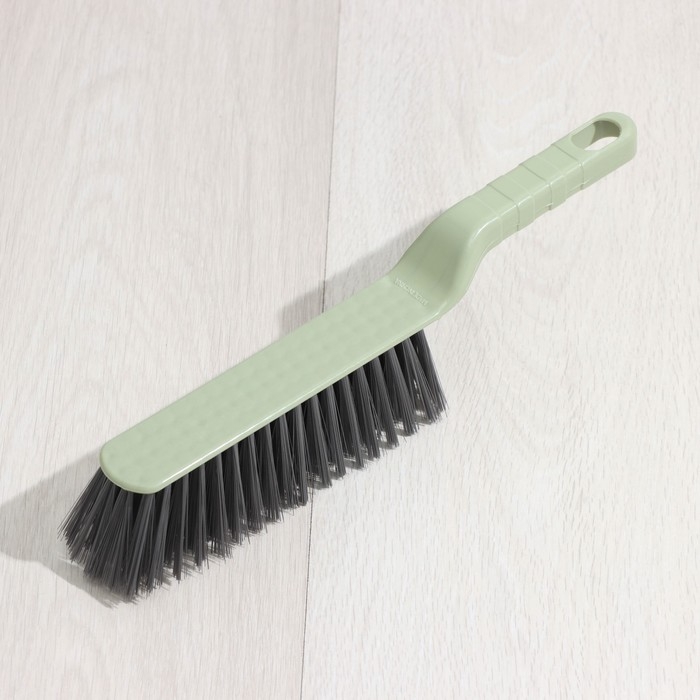 Щётка-смётка пластиковая Доляна, рабочая часть 18 см, 31&times;3,5 см, цвет МИКС