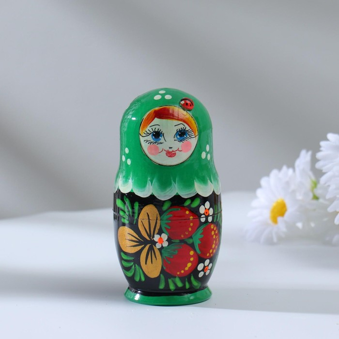 Матрёшка &laquo;Божья коровка&raquo;, зелёное платье, 5 кукольная, 10-12 см