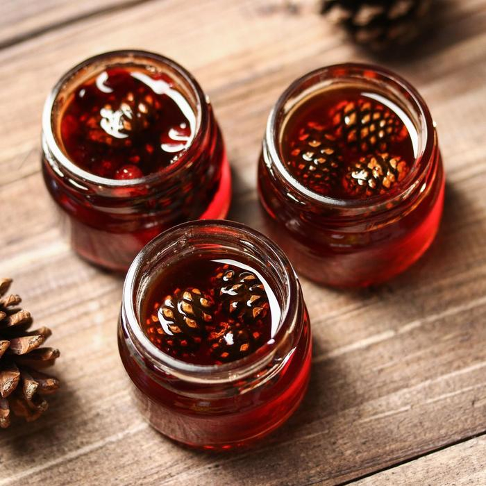Набор варенья с сосновыми шишками &laquo;Шишки&raquo;: клюква, брусника, имбирь, 90 г (3 шт. х 30 г).