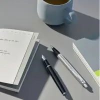 Ручка шариковая Parker IM Essential Stainless Steel CT, серебристая с черным