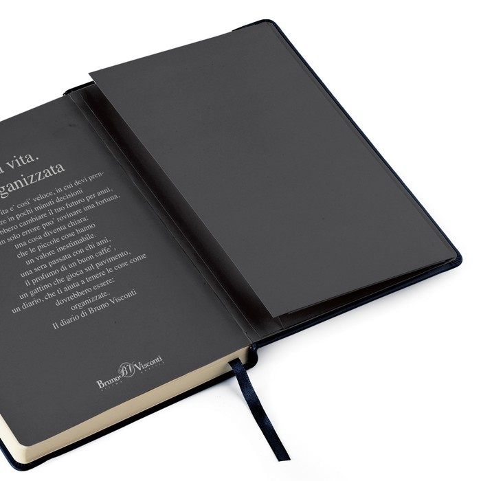 Ежедневник недатированный А5, 136 листов Megapolis Soft, на резинке, обложка искусственная кожа, цветной срез, ляссе, чёрный