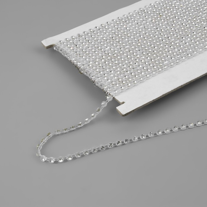 Стразы на нитях, 4 мм, 9 &plusmn; 1 м, цвет прозрачный