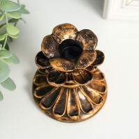 Подсвечник полистоун "Лепестки" под старину 9х8,7х8,7 см Подсвечник полистоун "Лепестки" под старину 9х8,7х8,7 см