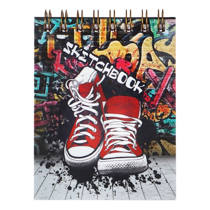 Скетчбук А6, 80 листов на гребне по короткой стороне "Кеды", твёрдая обложка, блок 100 г/м&sup2;