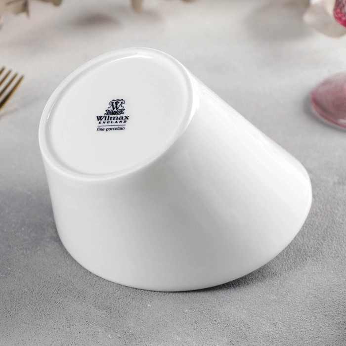 Блюдо фарфоровое для снеков Wilmax, 14&times;16 см, цвет белый