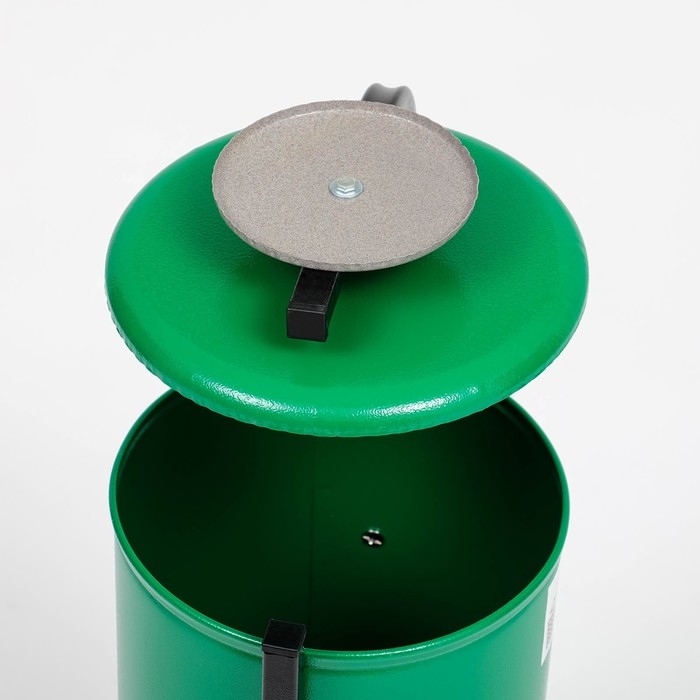 Урна уличная &laquo;Космос&raquo; 21 л, 32 х 82,5 х 28,5 см, зеленая, бак 0,6 мм