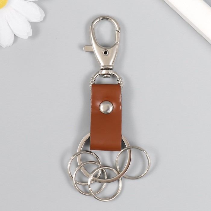 Брелок металл кожзам с карабином коричневый/черный 12х3,4 Брелок металл кожзам с карабином коричневый/черный 12х3,4