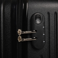 Чемодан детский 32 л (S), отдел на молнии, 4 колеса, цвет чёрный