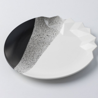 Тарелка керамическая &laquo;Снежные горы&raquo;, 27 см, цвет чёрно-белый