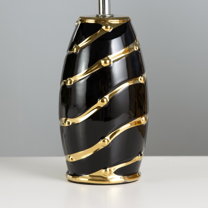 Настольная лампа "Касиния" Е14 40Вт черно-золотой 22х22х35 см RISALUX