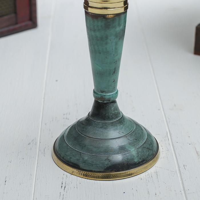 Подсвечник под старину Подсвечник под старину "Победа" латунь 8х8х16,5 см