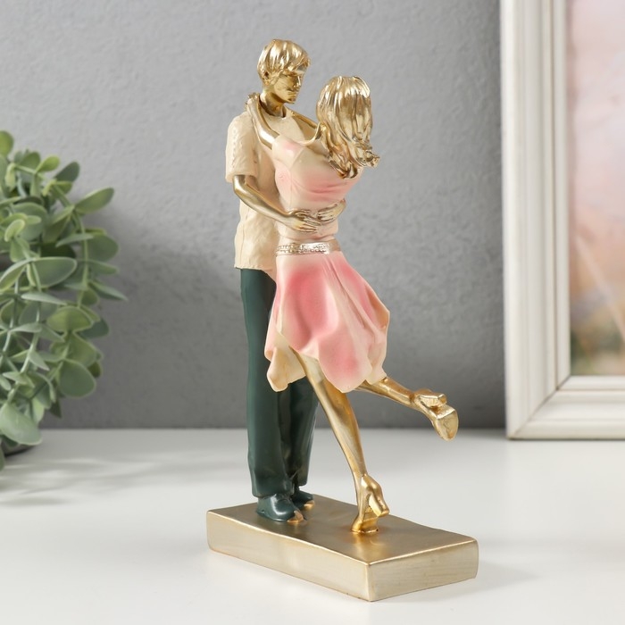 Сувенир полистоун Сувенир полистоун "Нежные объятия" 6х8х19,5 см