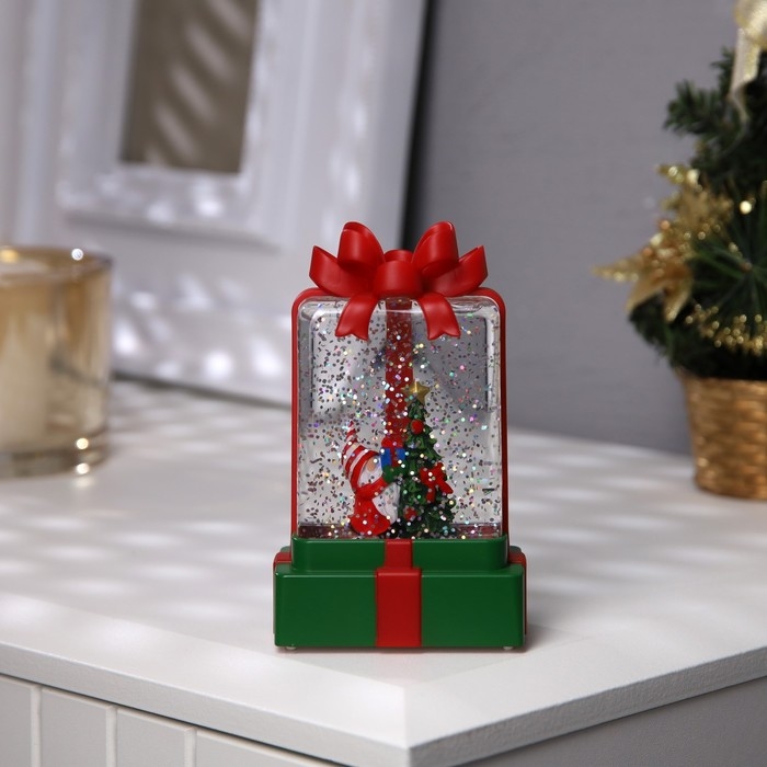 Светодиодная фигура &laquo;Гном с подарком&raquo; 7.5 &times; 12.5 &times; 4.9 см, пластик, батарейки АААх2 (не в комплекте), свечение тёплое белое