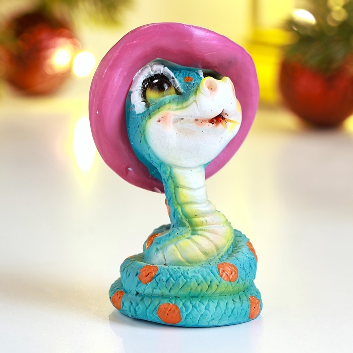 Новый год. Символ 2025. Фигура Новый год. Символ 2025. Фигура "Змейка в шляпке" 4х6х6см, цветная